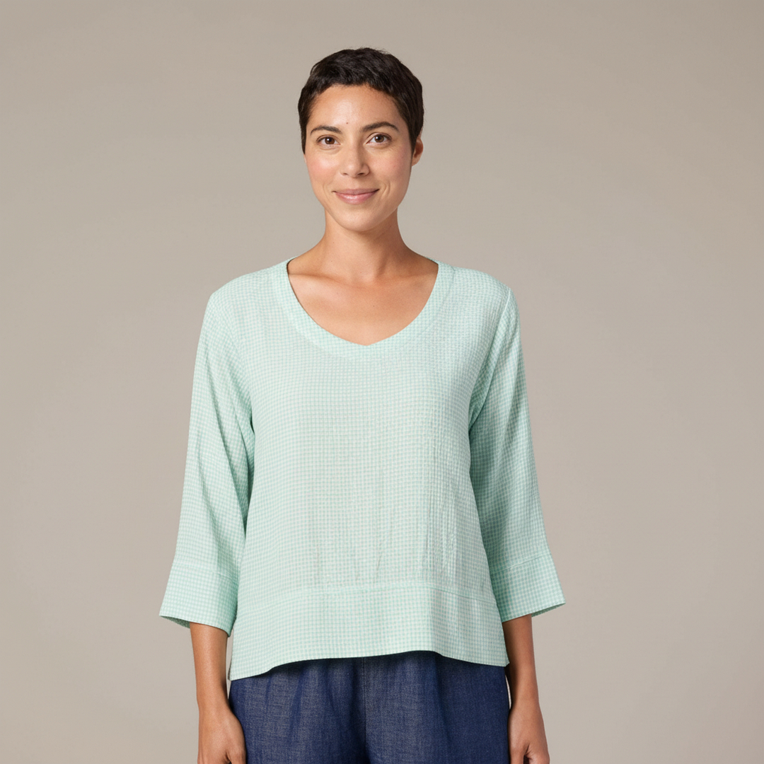 V-Neck Vent Top 6126712