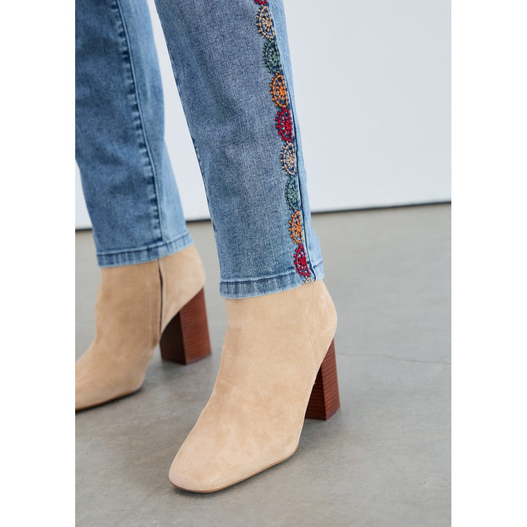 Pull-On Pencil Ankle Denim 2281669