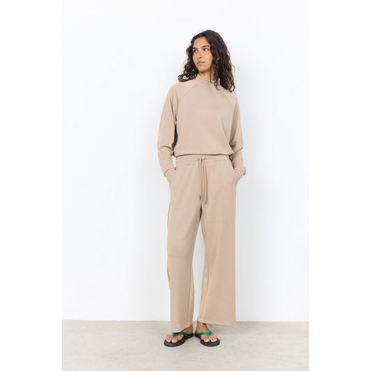 Banu 33 Crop 25328 - Camel