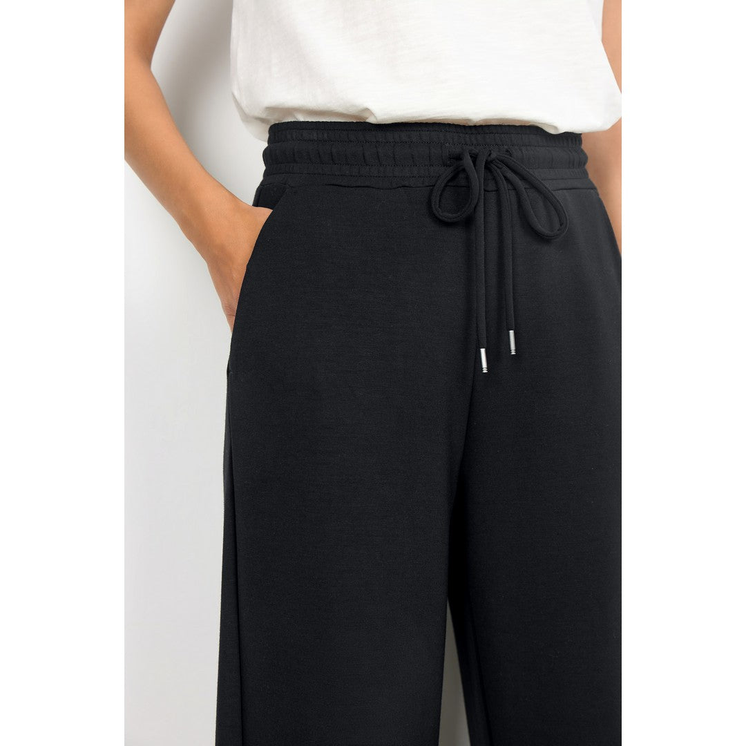 Banu 33 Crop 25328 - Black