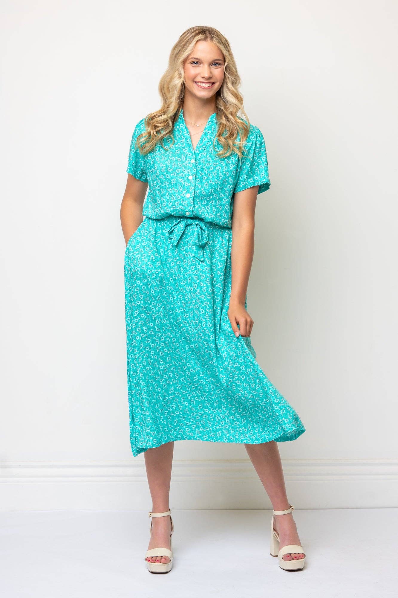 Zelie Short Sleeve Floral Midi Length Shirtdress