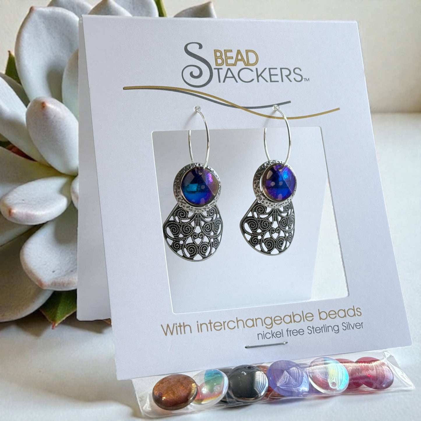 LCY42 Dangle earrings come with 6 interchangeable colours. 