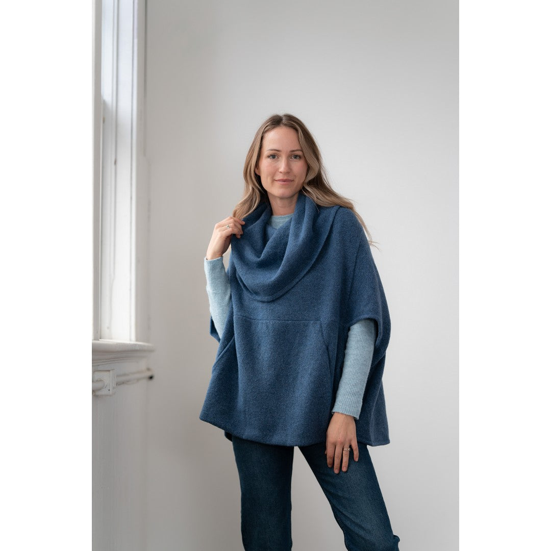 Kanga Cowl Capelet EV8086