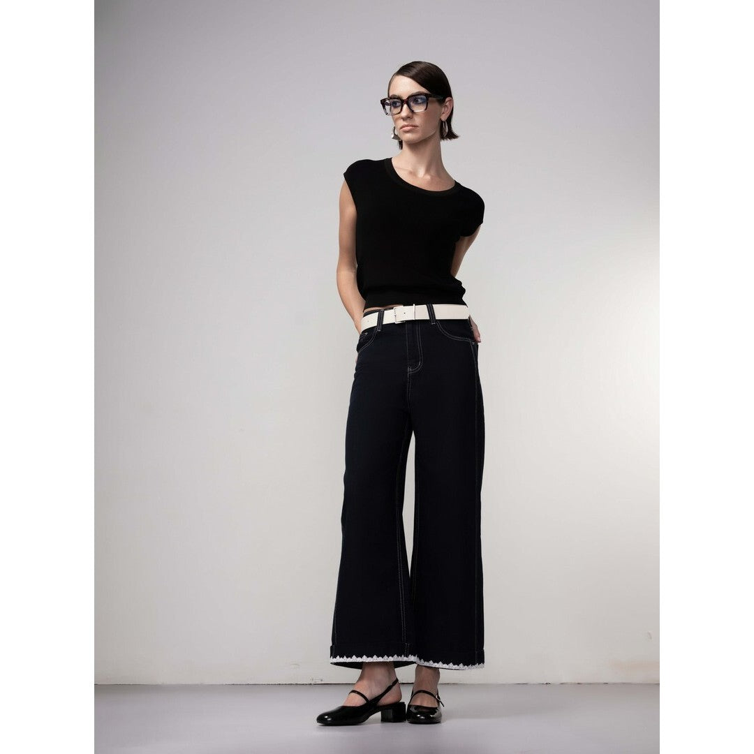 Pleat Button Capri H1025