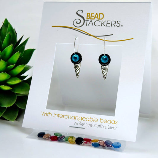 Dag28 - Dangle earrings include  9  interchangeable colours.