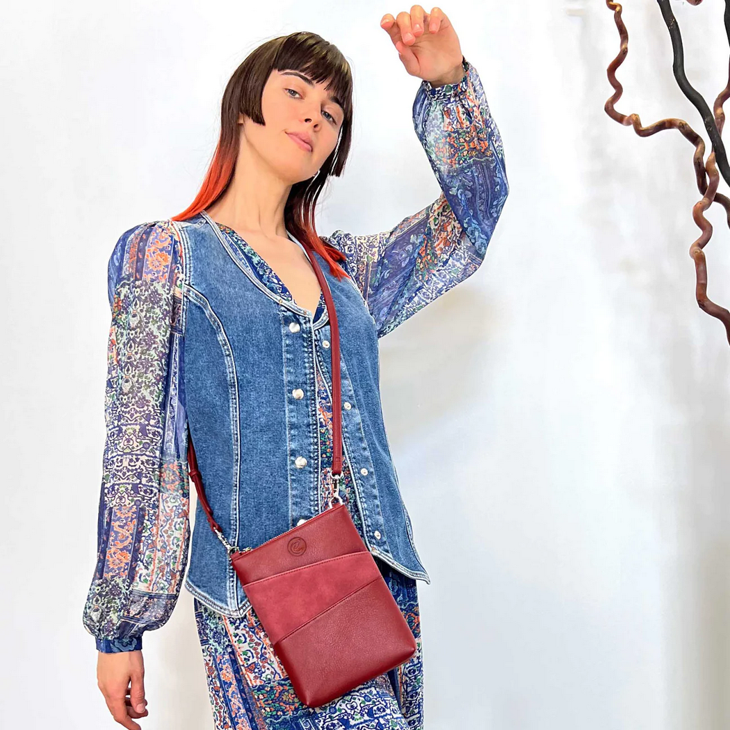 Josie Crossbody Handbag H02675B