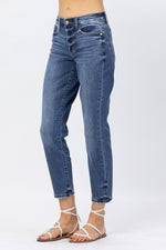 Load image into Gallery viewer, Midrise Clean Non-Distressed Boyfriend Denim 82277REG
