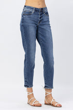 Load image into Gallery viewer, Midrise Clean Non-Distressed Boyfriend Denim 82277REG
