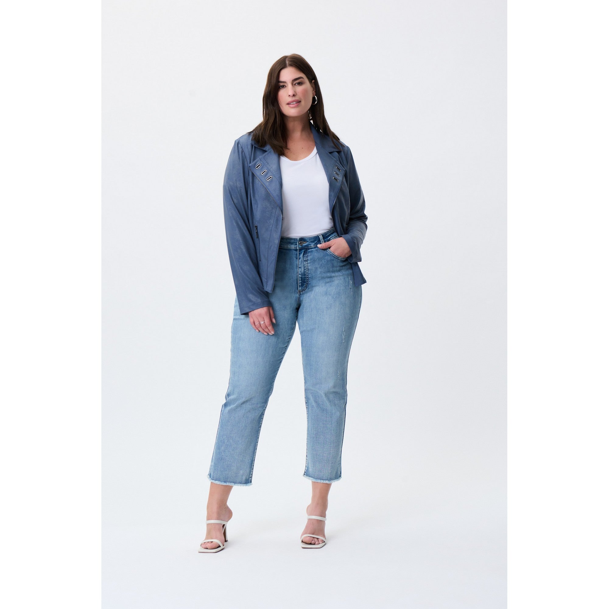 Frayed Hem Crop Denim 231924