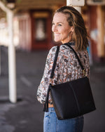 Load image into Gallery viewer, Daisy Crossbody Bag Handbag 6036
