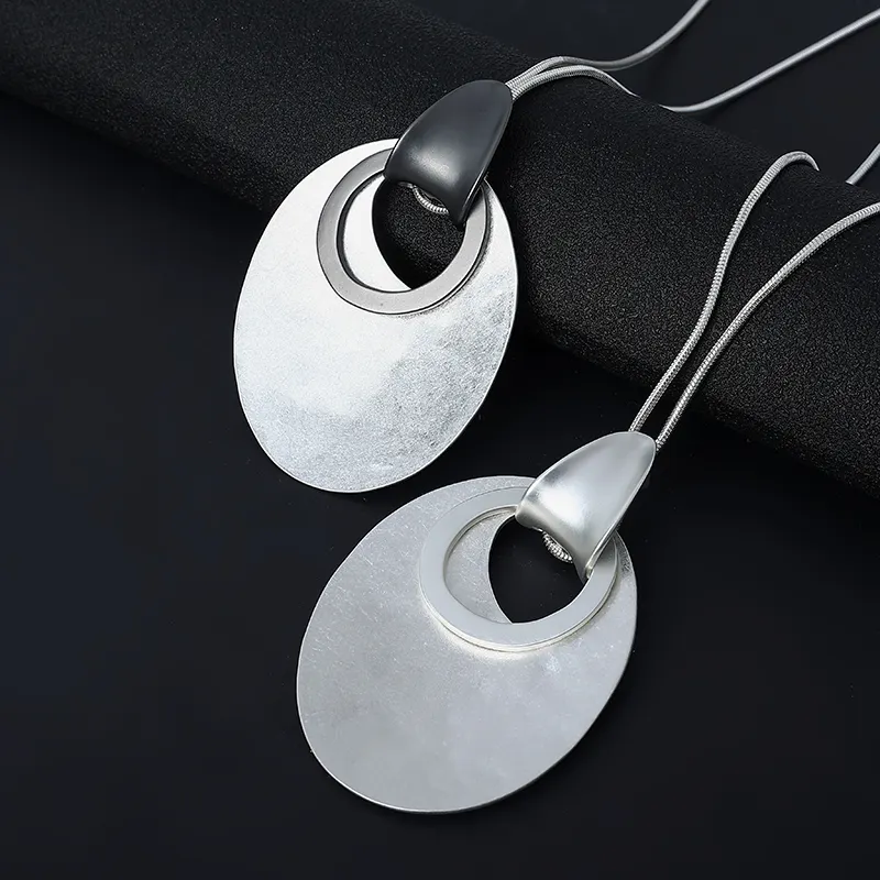Large Round Loop Necklace Jewelry 231193 BTJE