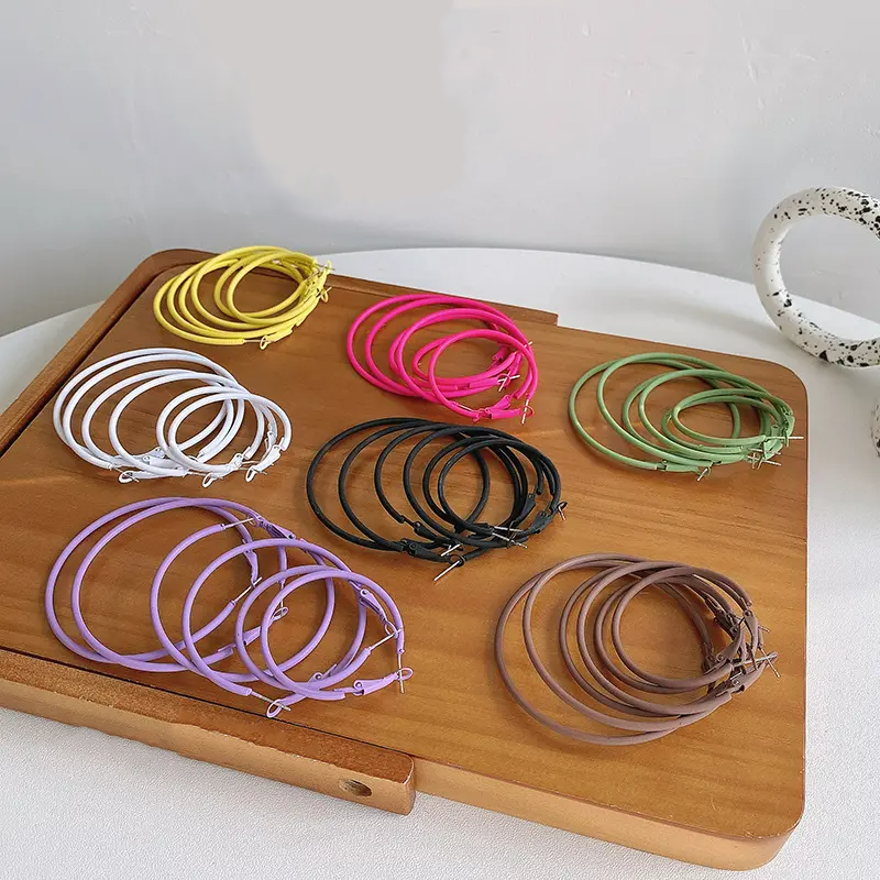 Round Hoop Earring Jewelry 232A017 BTJE