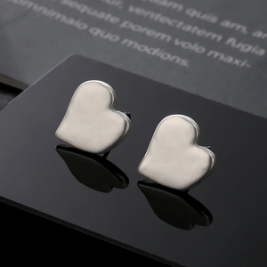 Dainty Heart Stud Earrings Jewelry 231136 BTJE