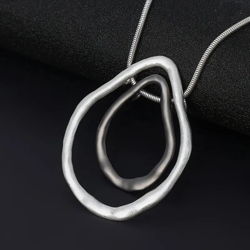 Irregular Circle Necklace Jewelry 231144 BTJE